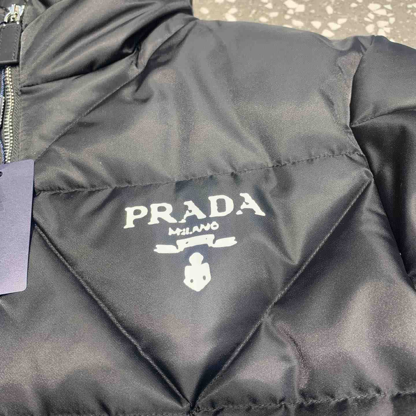 Prada Cropped Re-Nylon Down Jacket - DesignerGu