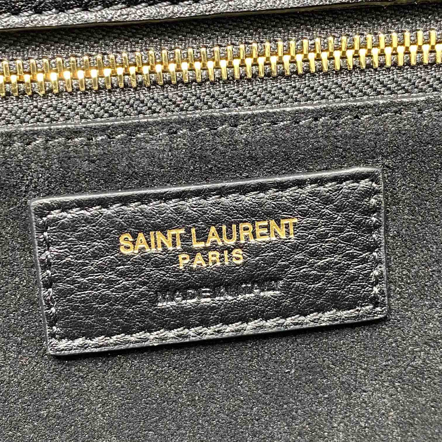 Saint Laurent Bea Tote In Grained Leather - DesignerGu