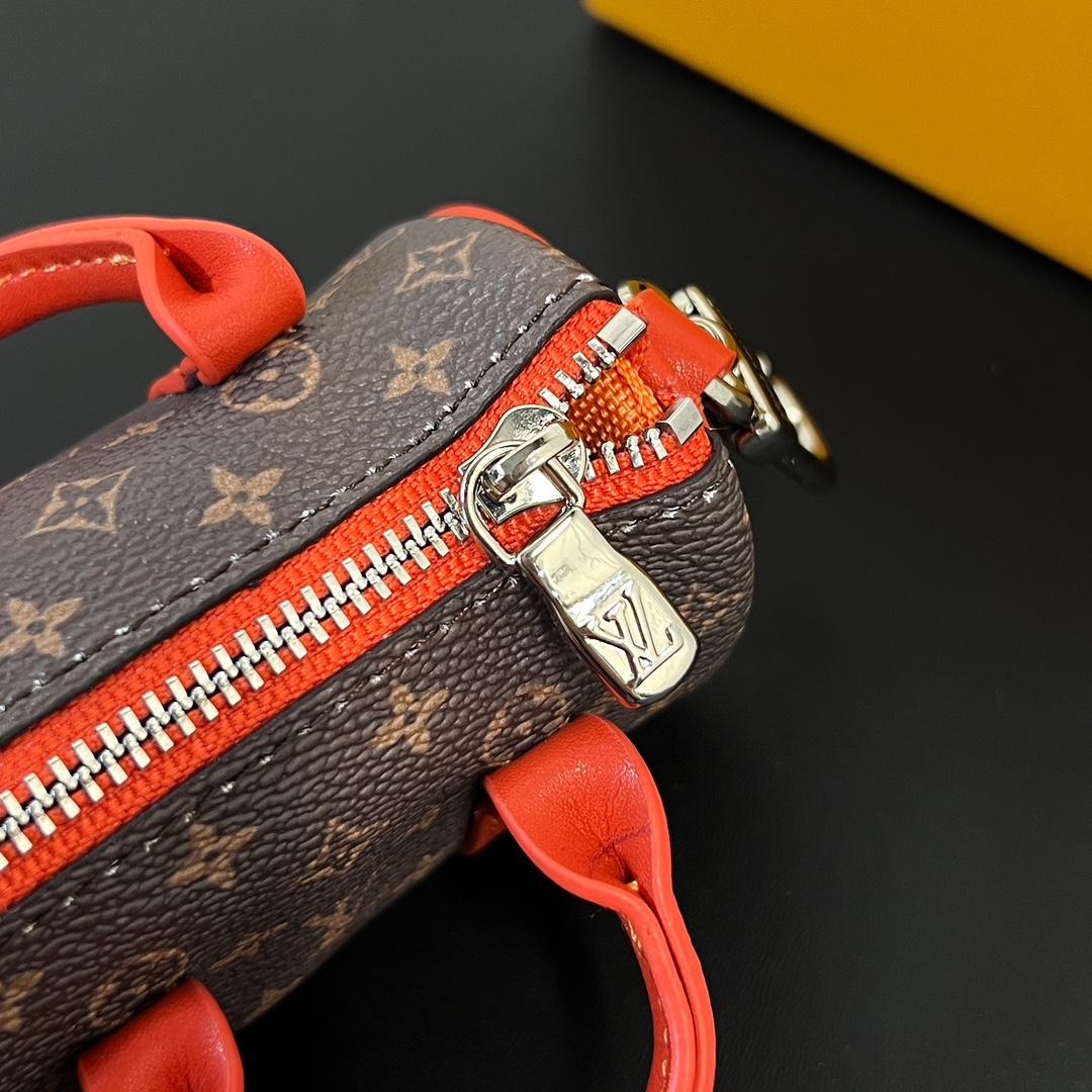 Louis Vuitton LV Colormania Mini Keepall Pouch   M01521 - DesignerGu