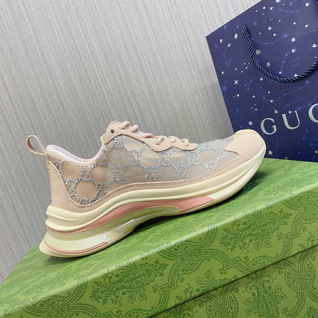 Gucci Women's Run Sneaker - DesignerGu