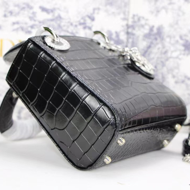 Dior Alligator Mini Lady Dior Bag (17-15-7cm) - DesignerGu