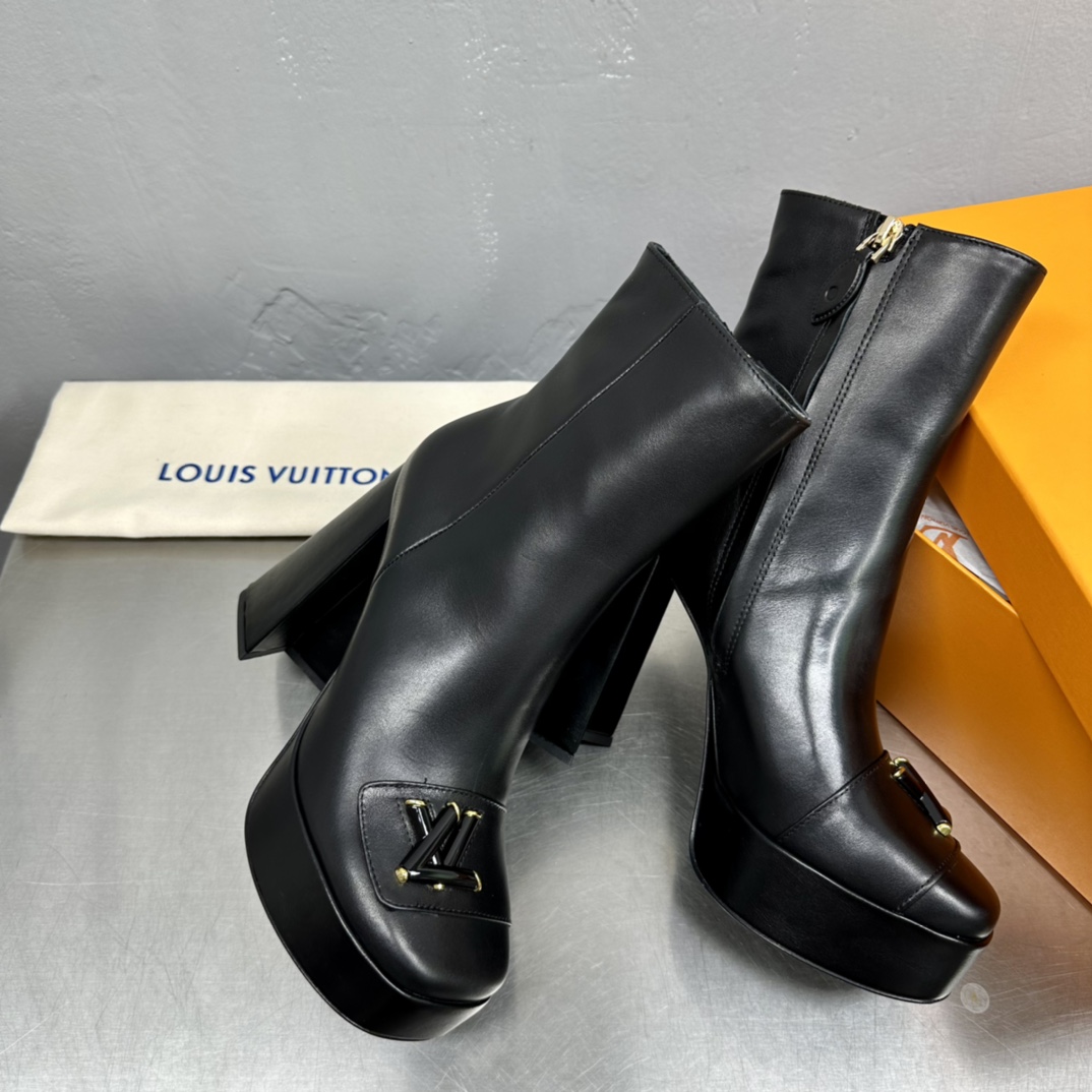 Louis Vuitton Shake Ankle Boot - DesignerGu