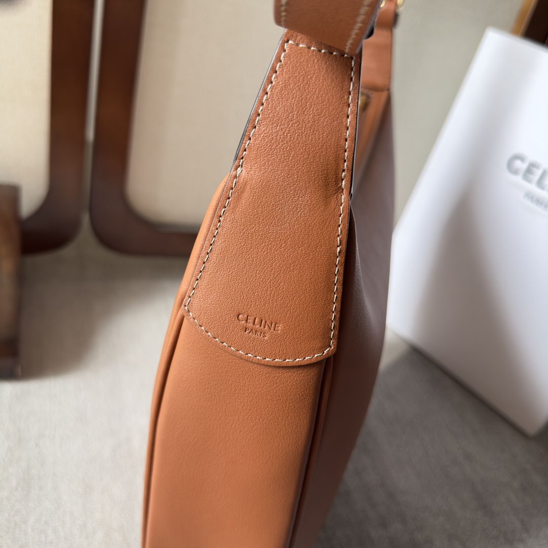 Celine Heloise Bag In Supple Calfskin - DesignerGu