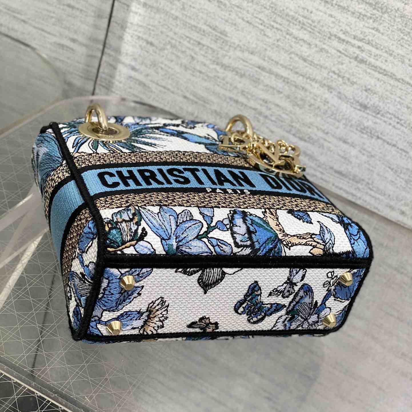 Dior Mini Lady D-lite Bag - DesignerGu