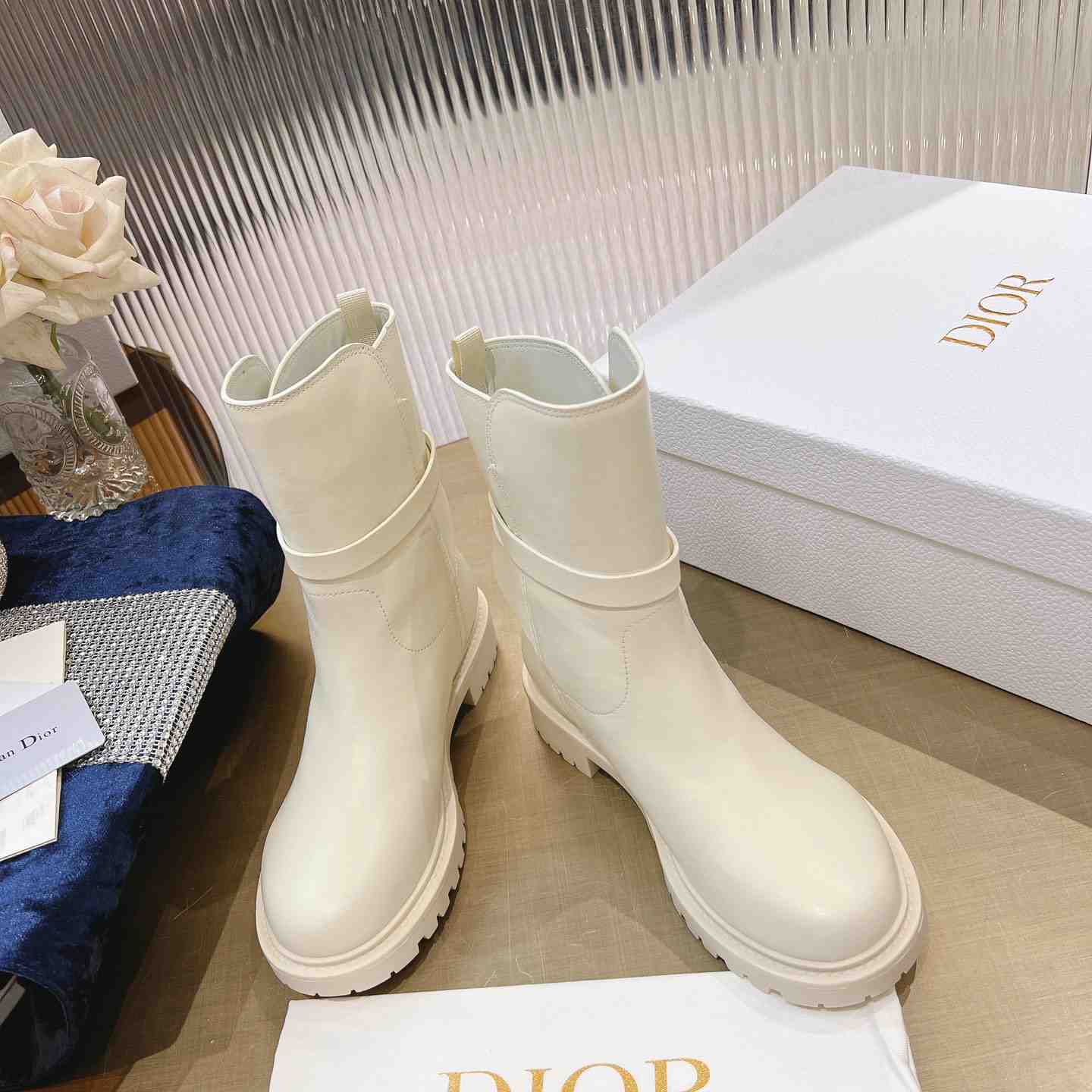 Dior 30 Montaigne Ankle Boot - DesignerGu