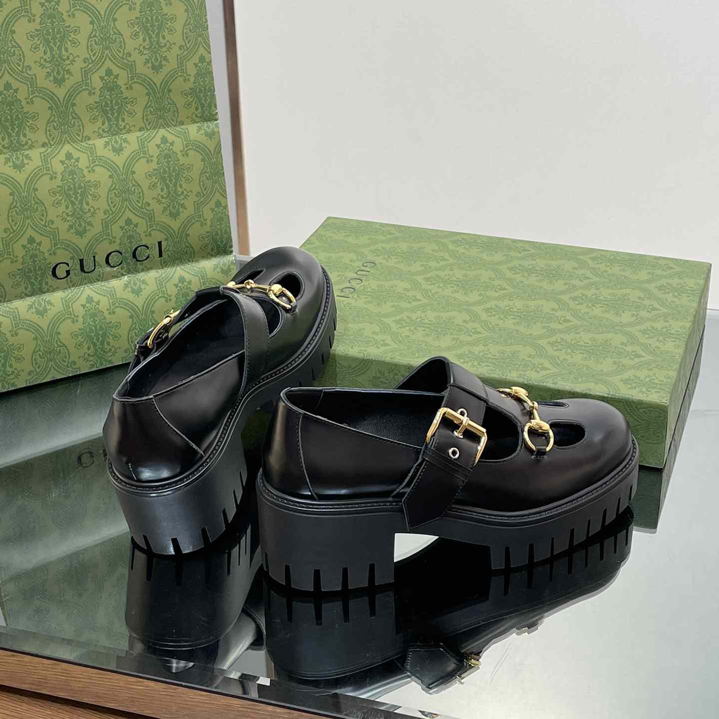 Gucci Women's Loafer With Horsebit - DesignerGu