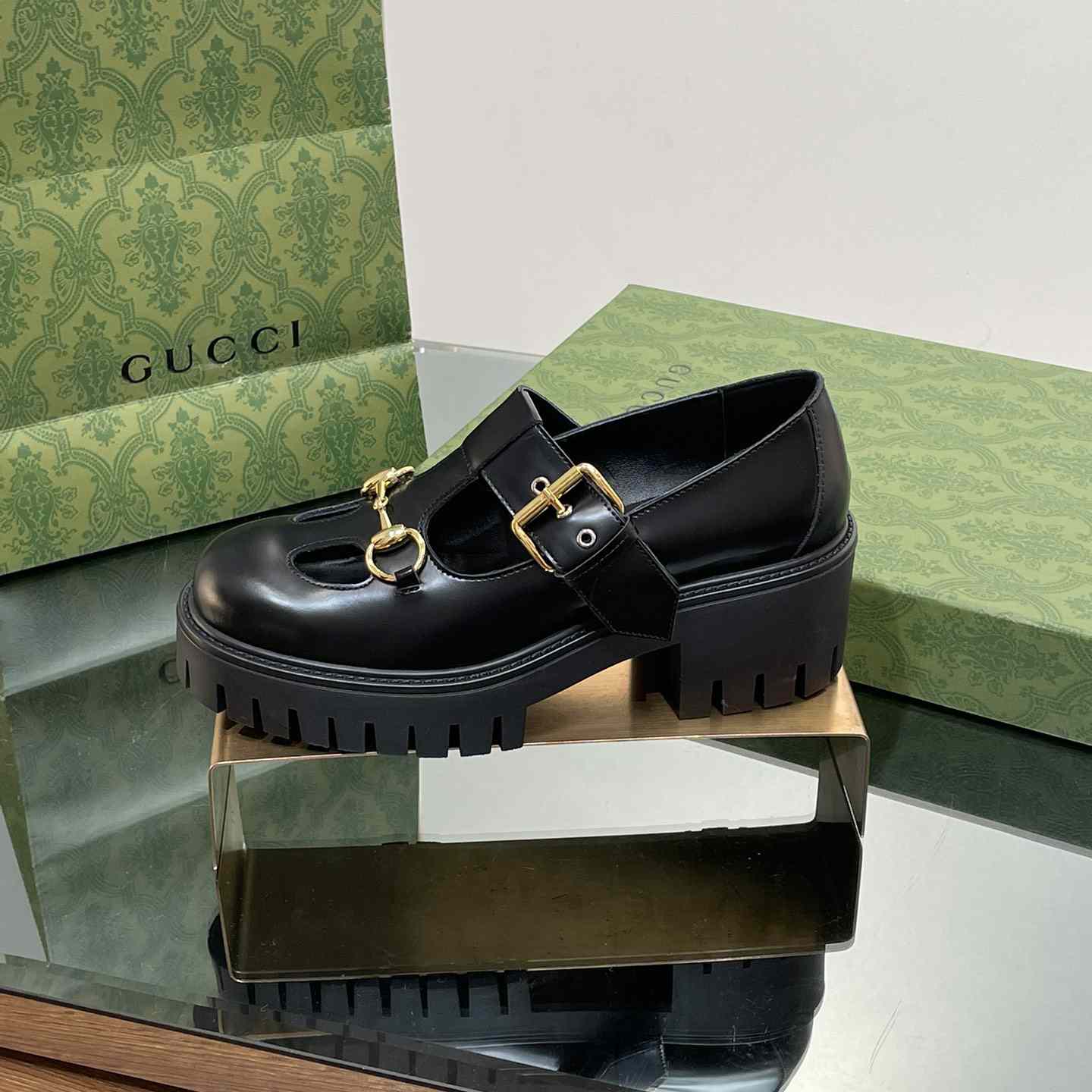 Gucci Women's Loafer With Horsebit - DesignerGu