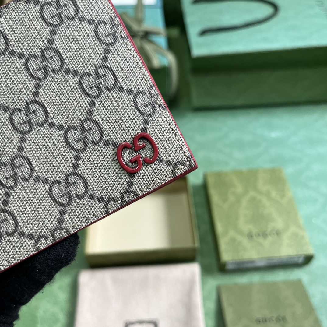 Gucci Wallet With GG Detail - DesignerGu