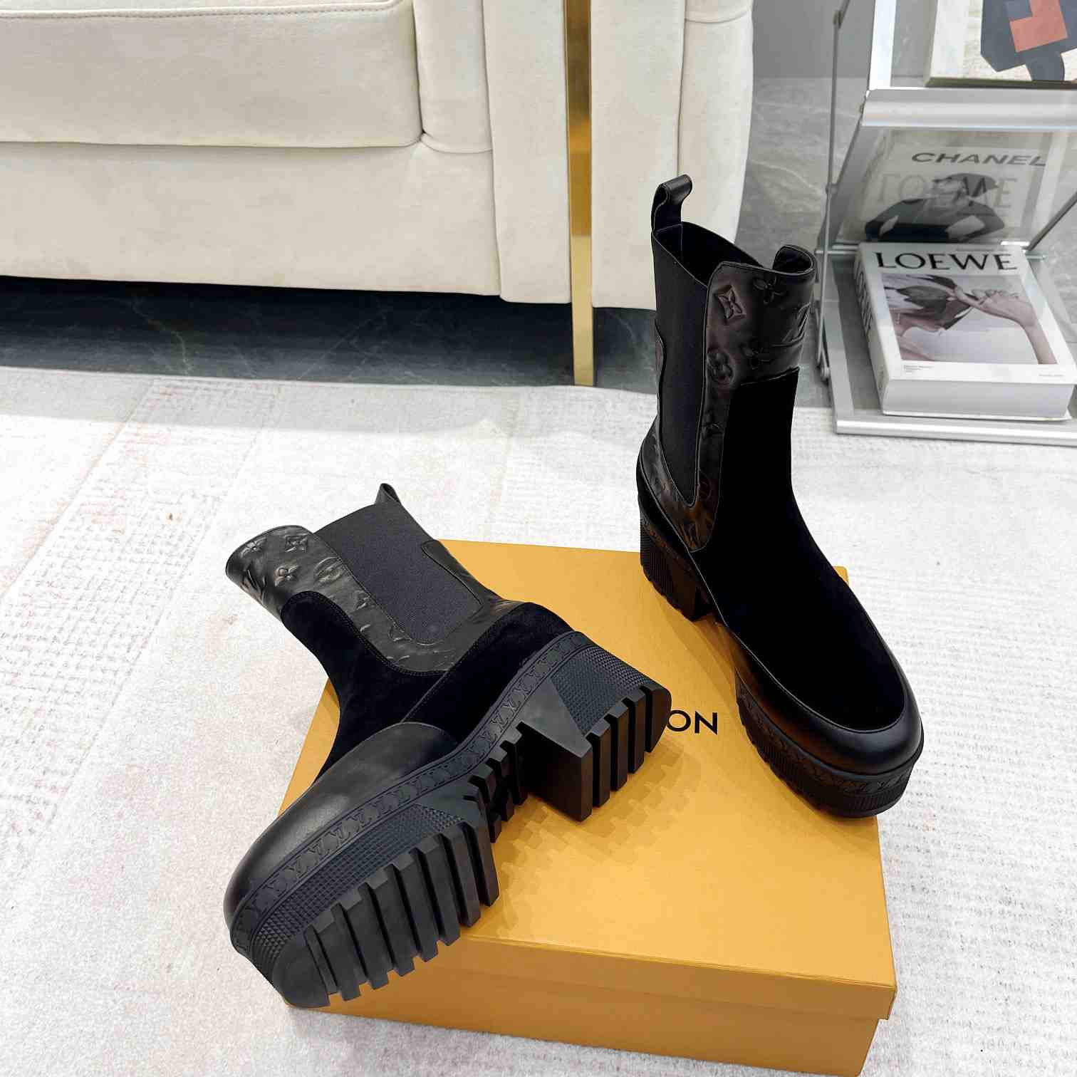 Louis Vuitton Laureate Platform Chelsea Boot - DesignerGu