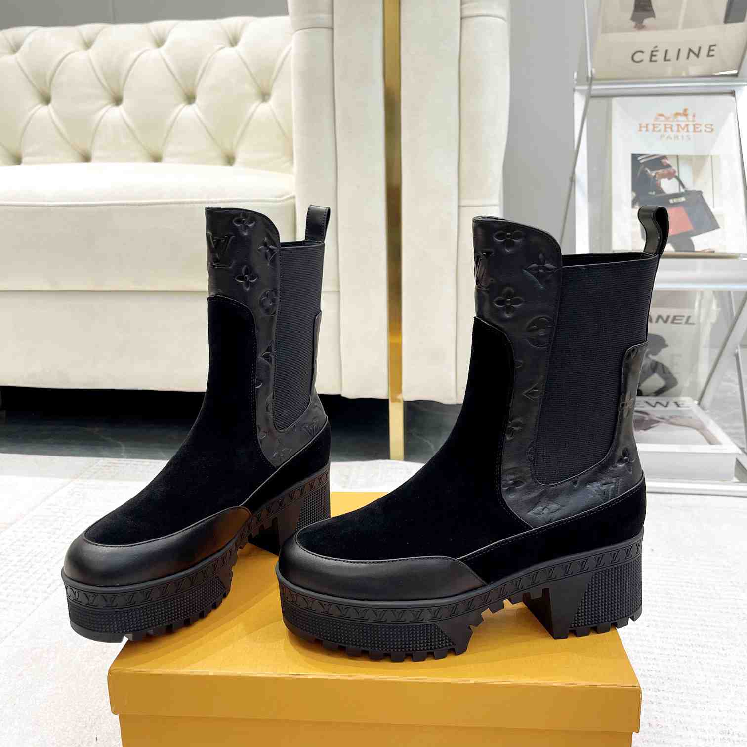 Louis Vuitton Laureate Platform Chelsea Boot - DesignerGu