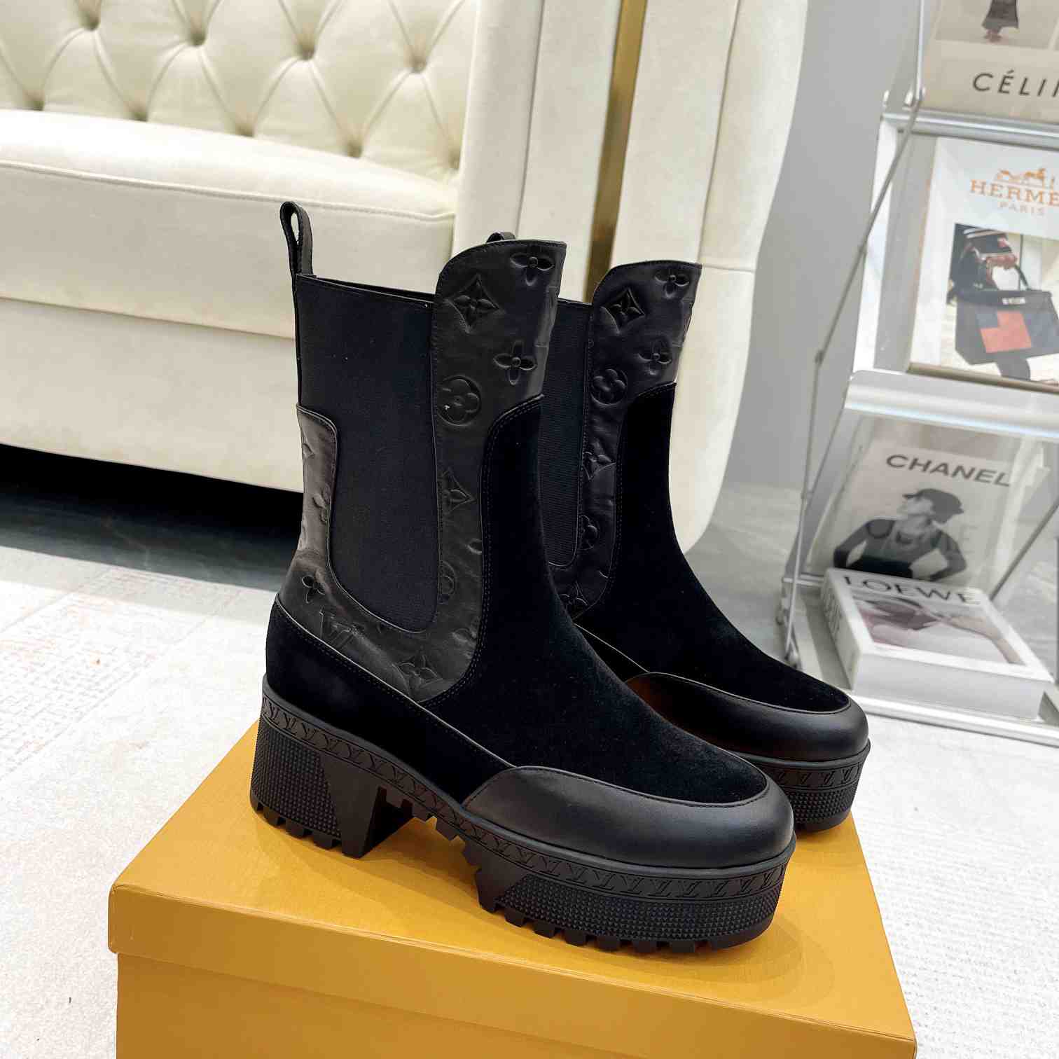 Louis Vuitton Laureate Platform Chelsea Boot - DesignerGu