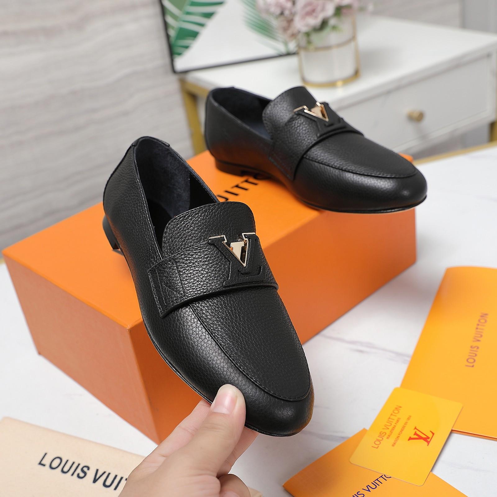 Louis Vuitton LV Capri Loafer - DesignerGu