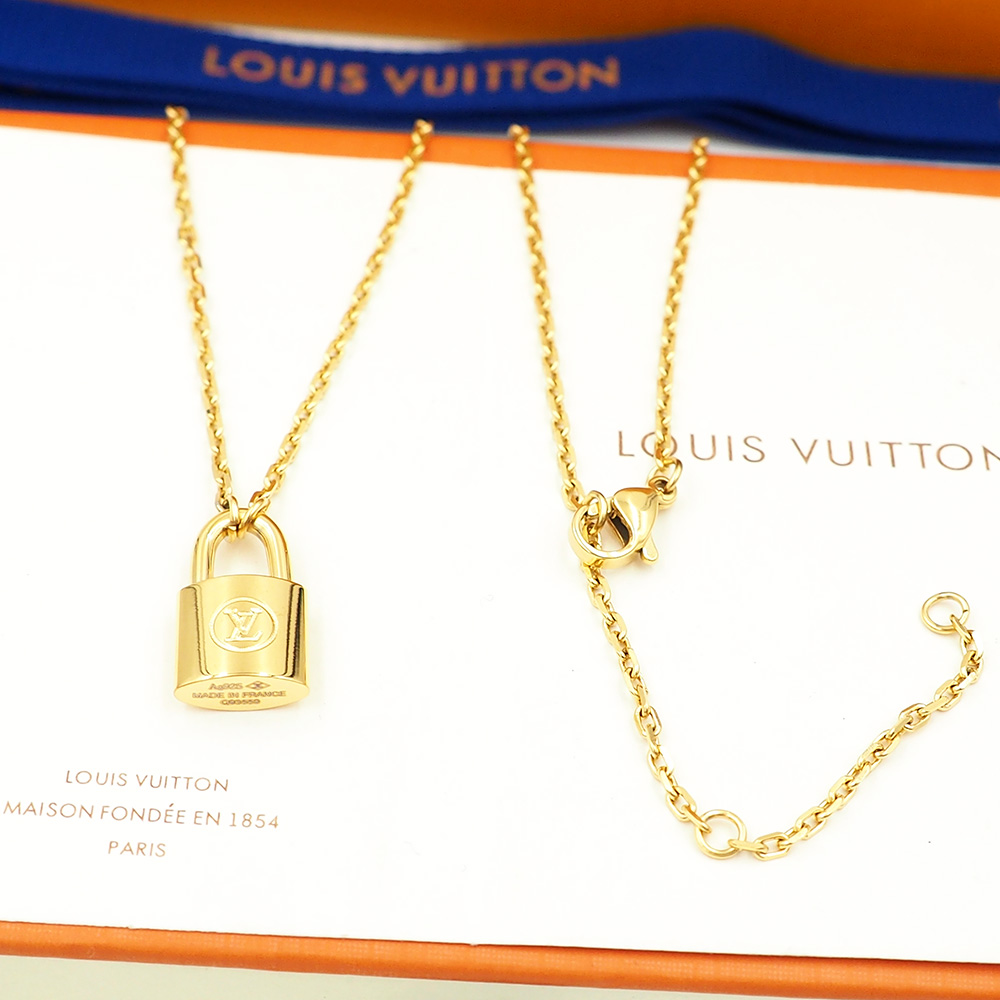 Louis Vuitto Lockit Pendant - DesignerGu