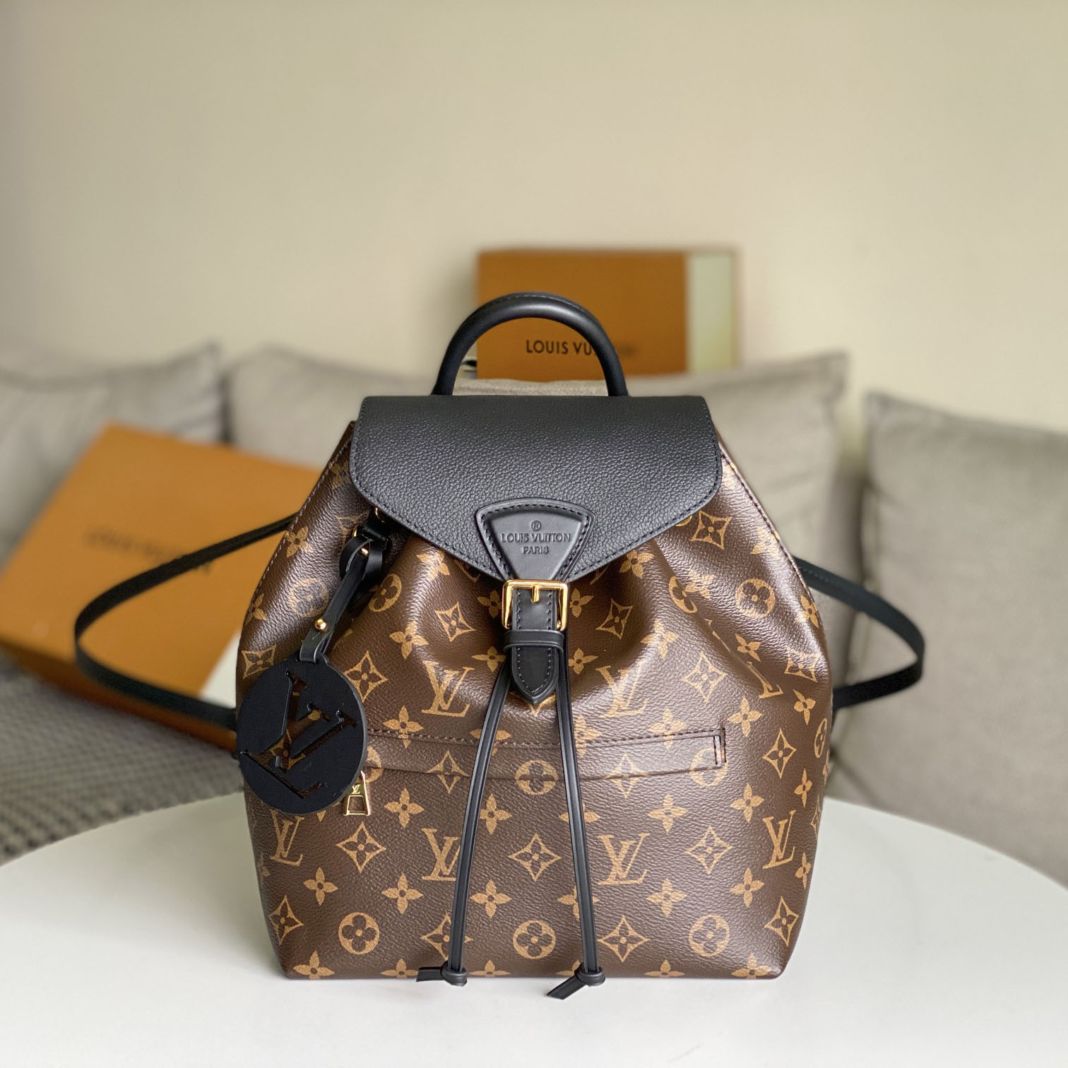 Louis Vuitton Backpacks  (27.5 x 33 x 14cm) m45515 - DesignerGu