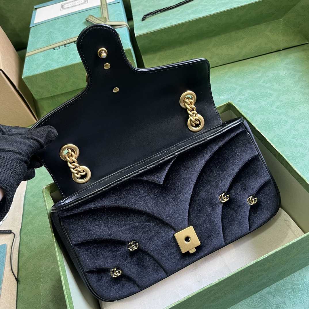 Gucci GG Marmont Small Shoulder Bag - DesignerGu