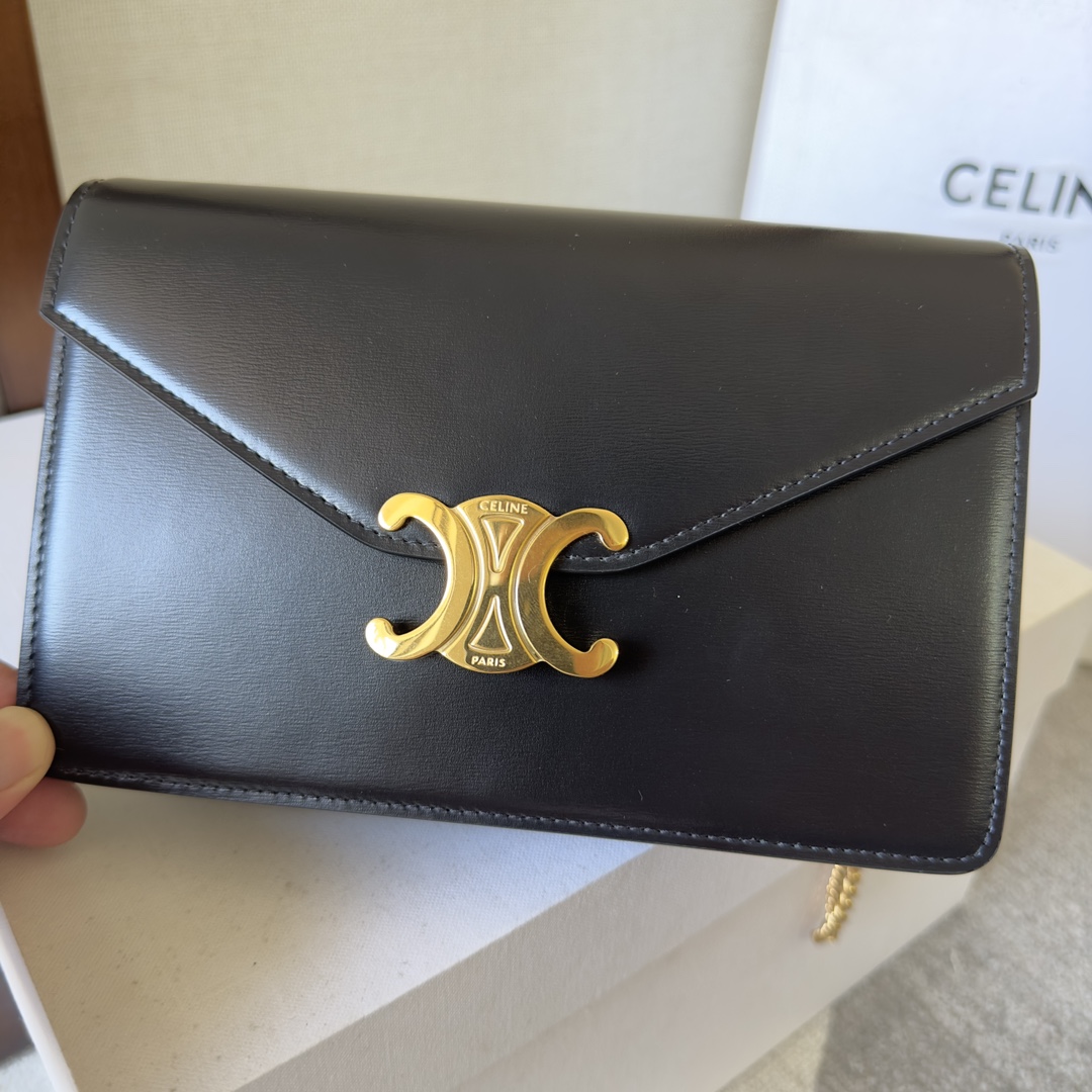 Celine Wallet On Chain Margo In Shiny Calfskin - DesignerGu