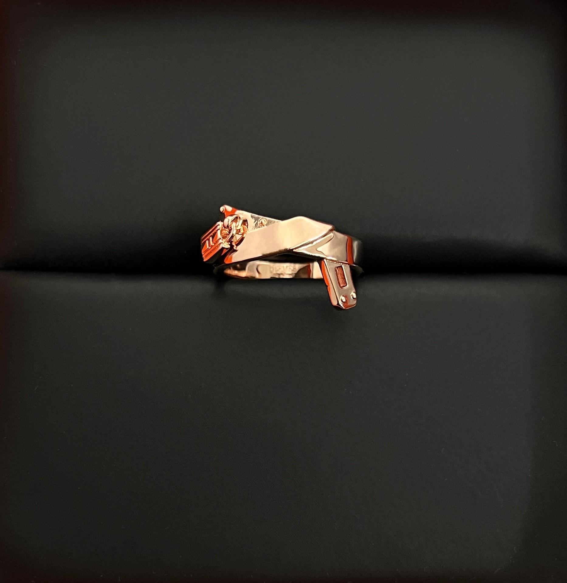 Hermes Kelly Gavroche Ring - DesignerGu