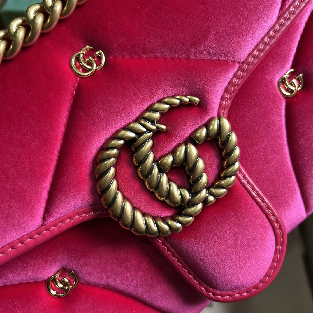 Gucci GG Marmont Small Shoulder Bag - DesignerGu