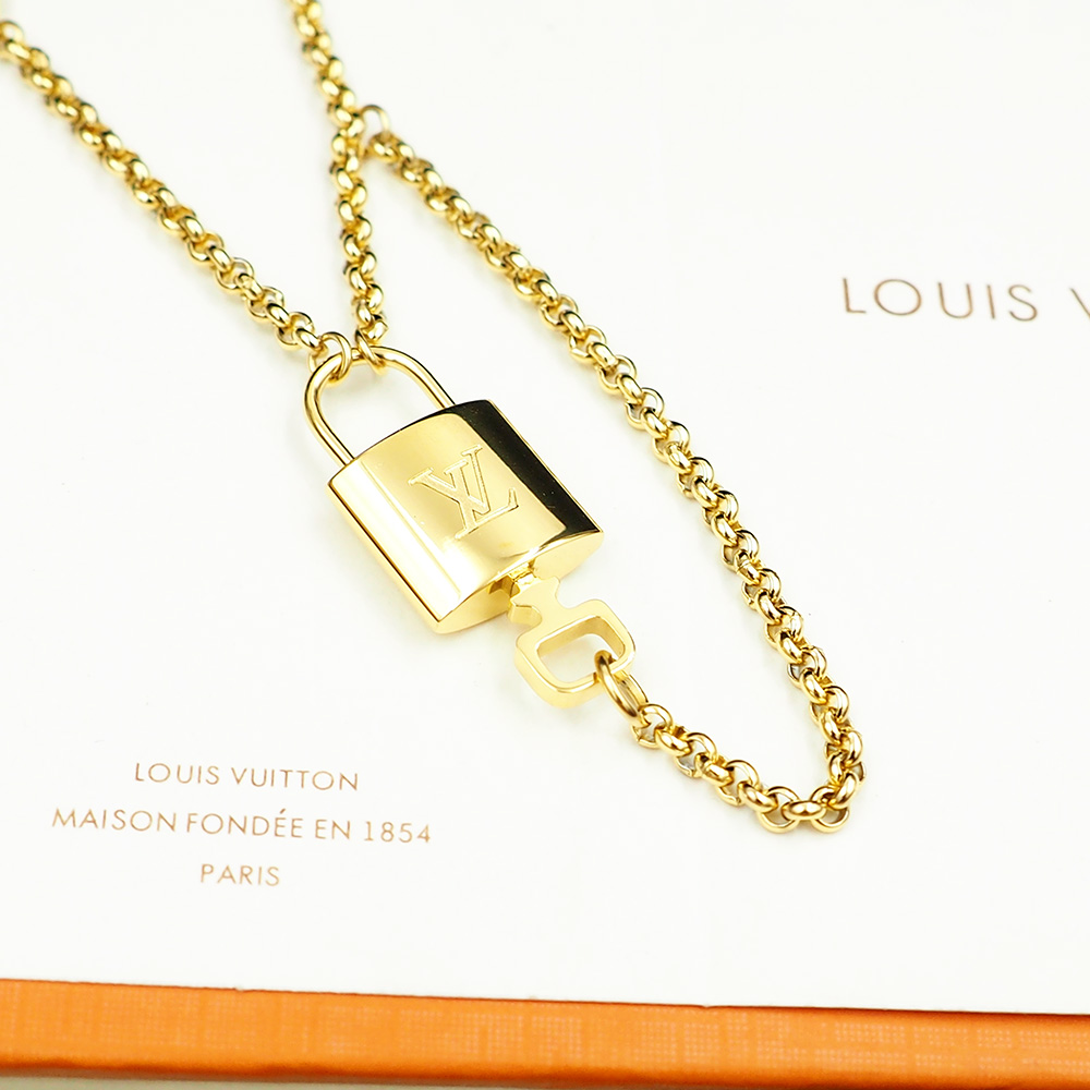 Louis Vuitto LV Locky Bracelet - DesignerGu