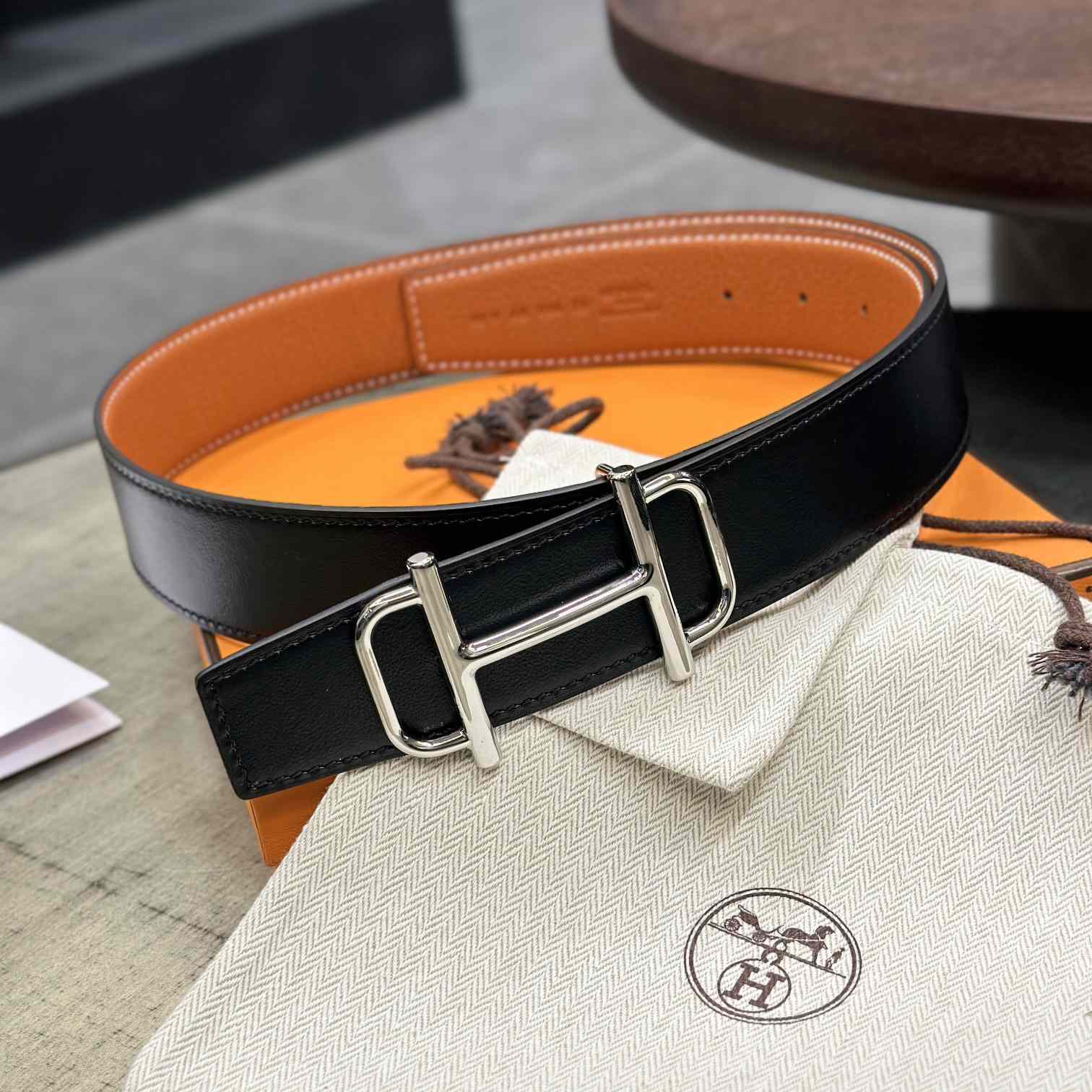 Hermes Royal Belt Buckle & Reversible Leather Strap 38 mm - DesignerGu