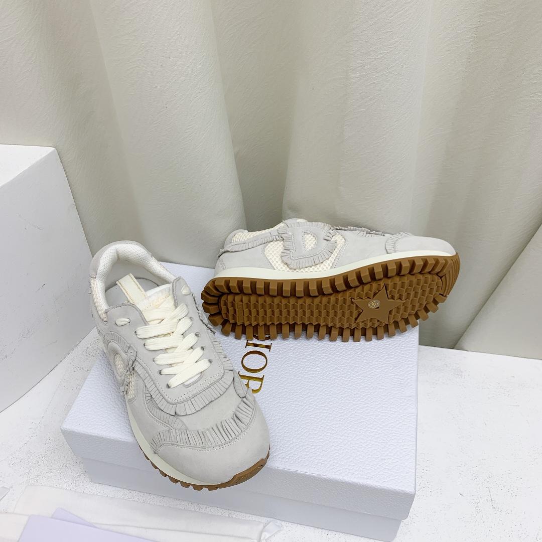 Dior C'est Dior Sneaker  - DesignerGu