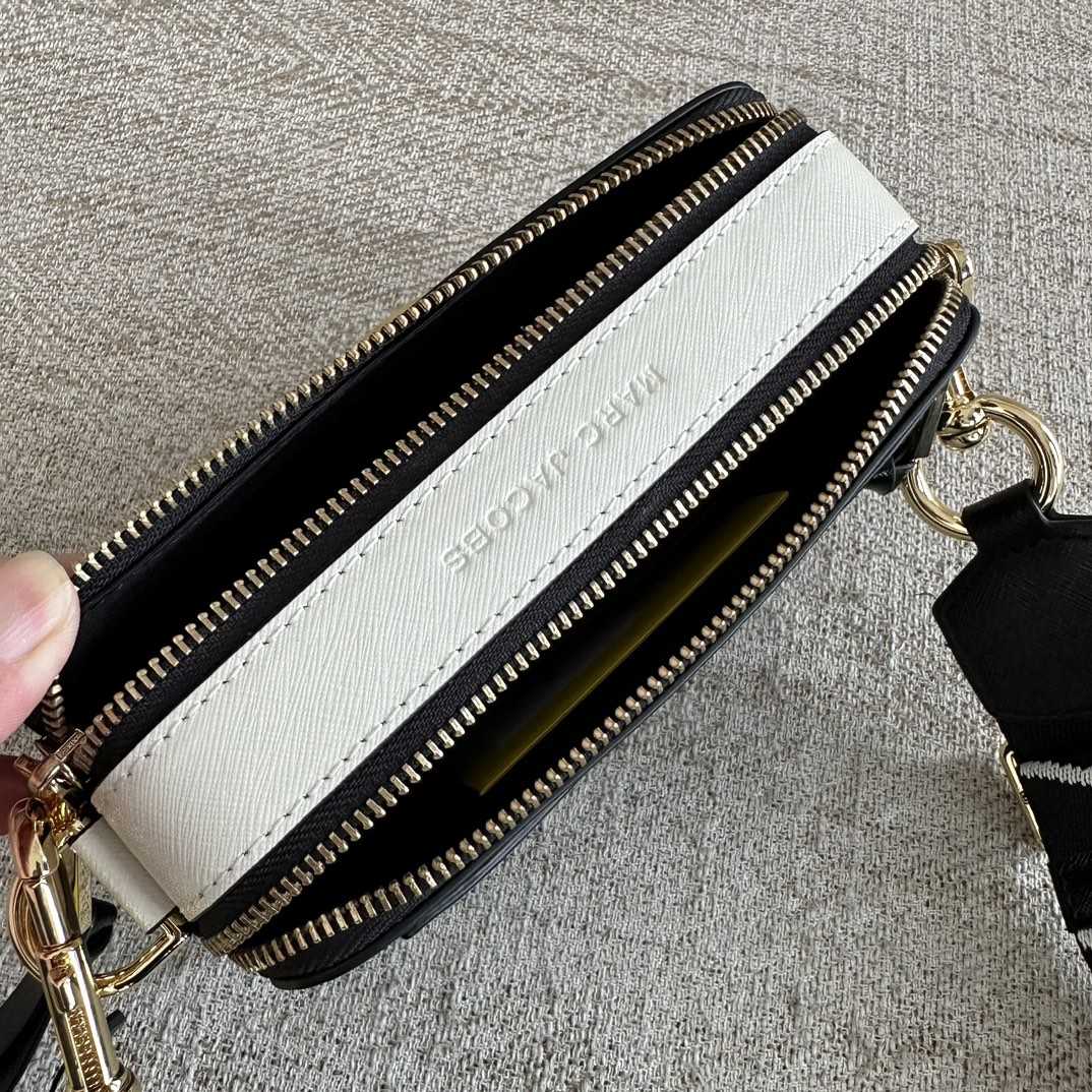 Marc Jacobs Snapshot Small Camera Bag (18/11/6cm) - DesignerGu