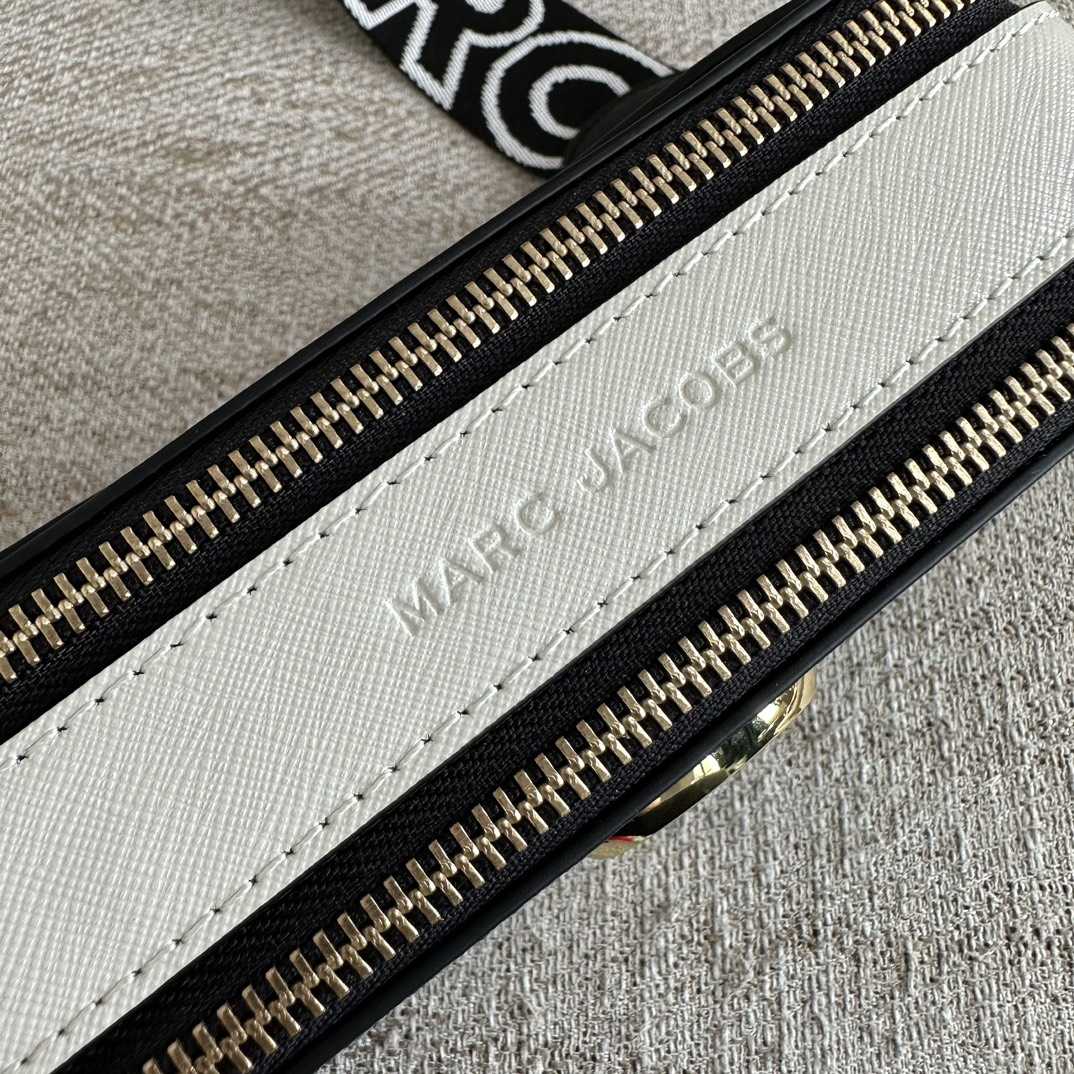 Marc Jacobs Snapshot Small Camera Bag (18/11/6cm) - DesignerGu