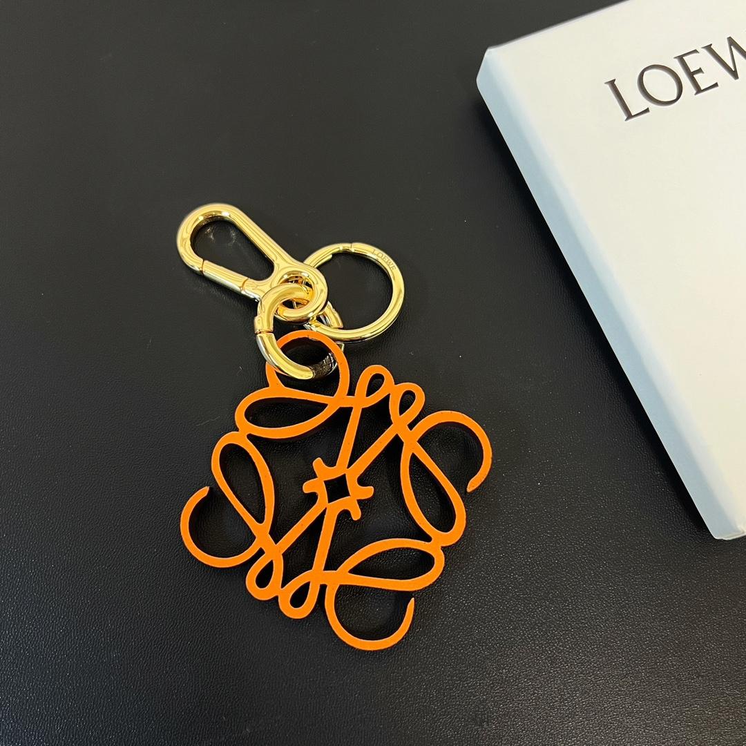 Loewe Anagram Charm In Calfskin - DesignerGu