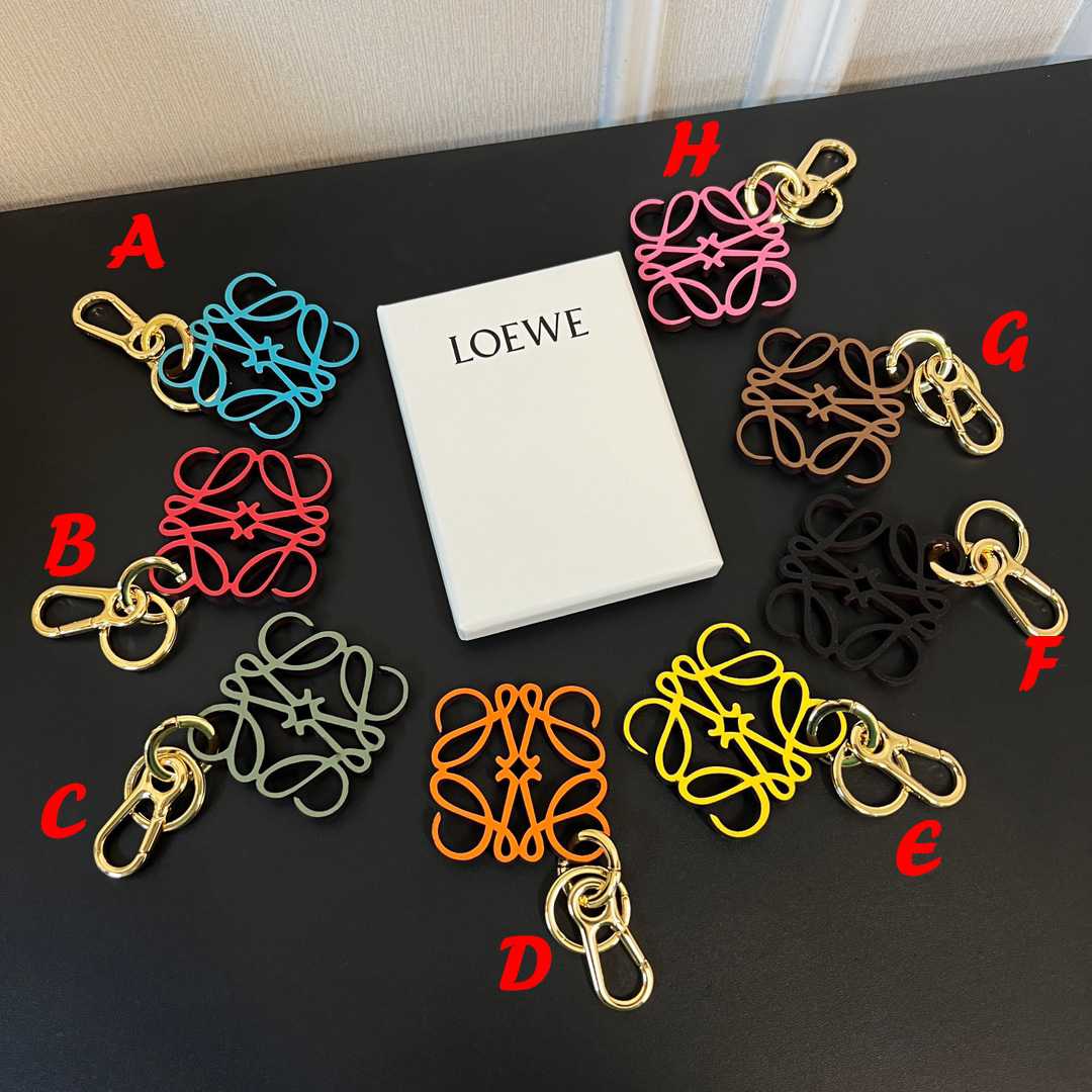 Loewe Anagram Charm In Calfskin - DesignerGu