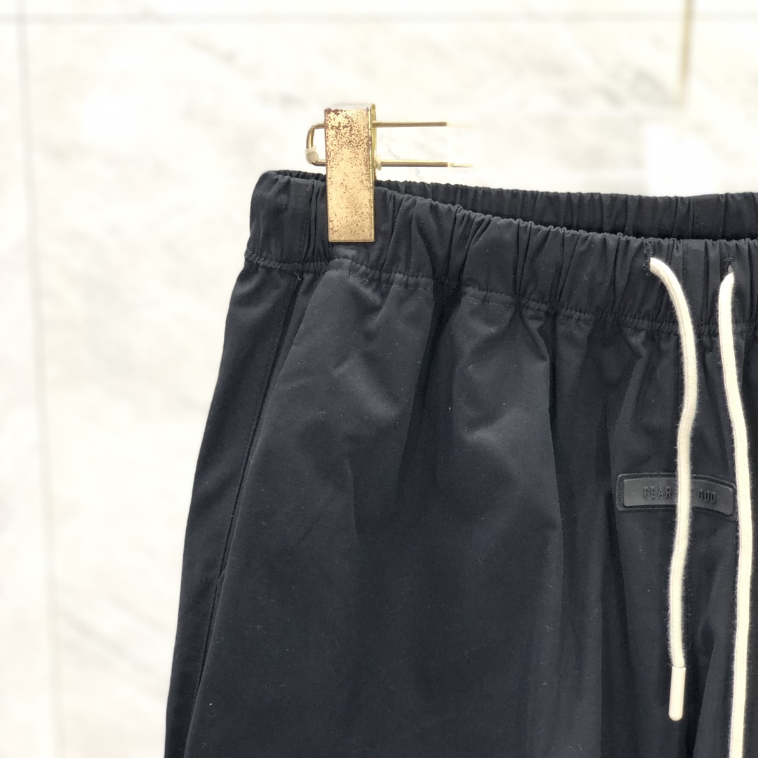 Fear of God Essentials Relaxed Trouser - DesignerGu