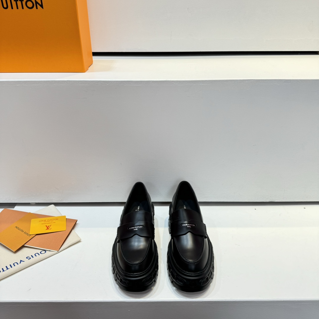 Louis Vuitton LV Record Loafer - DesignerGu