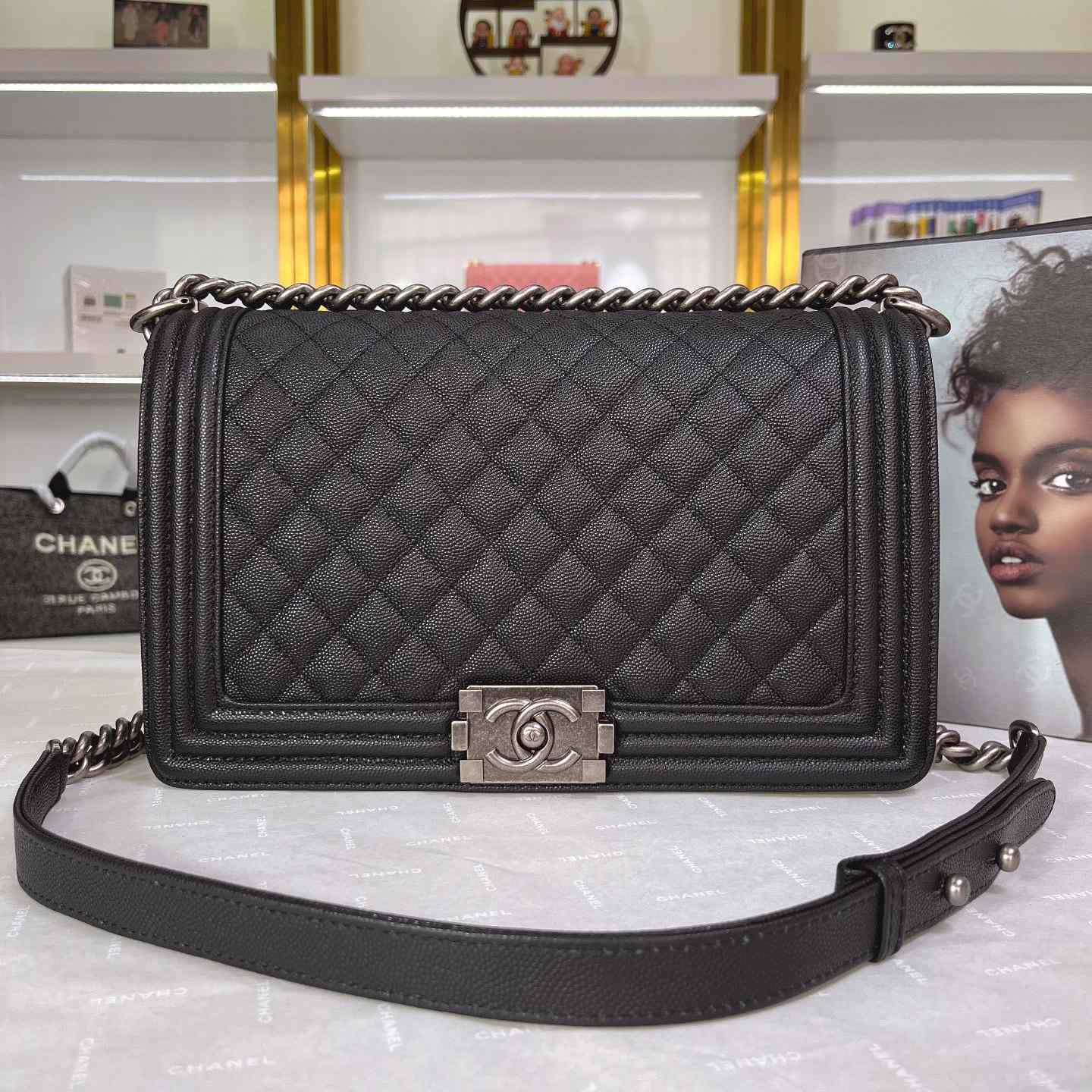 Chanel Boy Handbag  17.5×28×7.5cm - DesignerGu