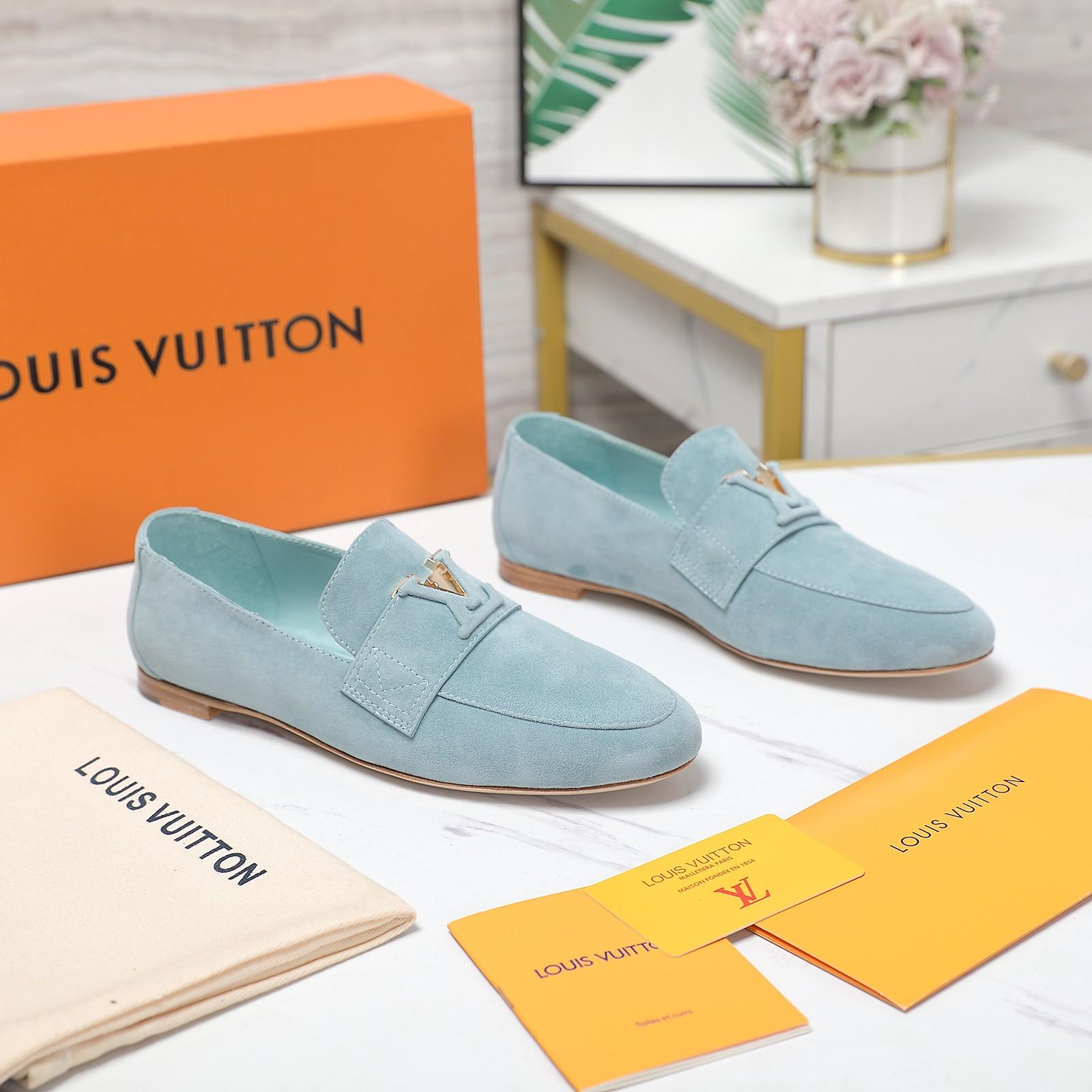 Louis Vuitton LV Capri Loafer - DesignerGu