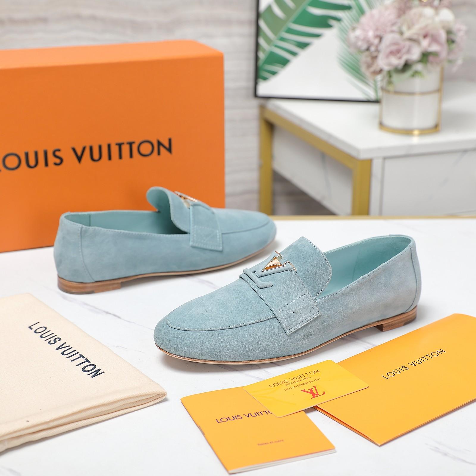 Louis Vuitton LV Capri Loafer - DesignerGu