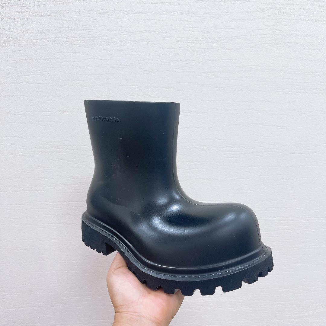 Balenciaga Steroid Bootie In Black - DesignerGu