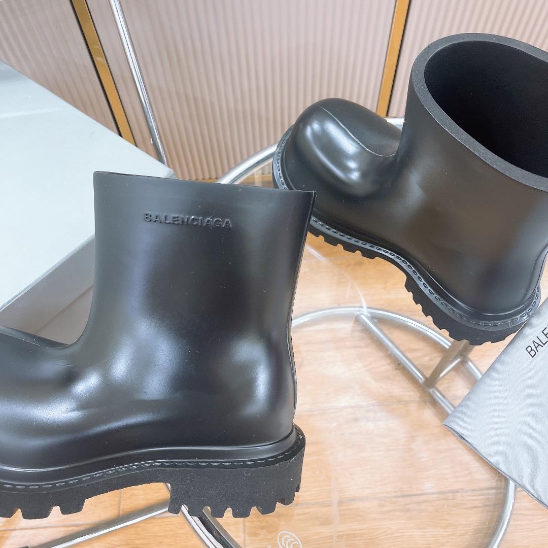 Balenciaga Steroid Bootie In Black - DesignerGu