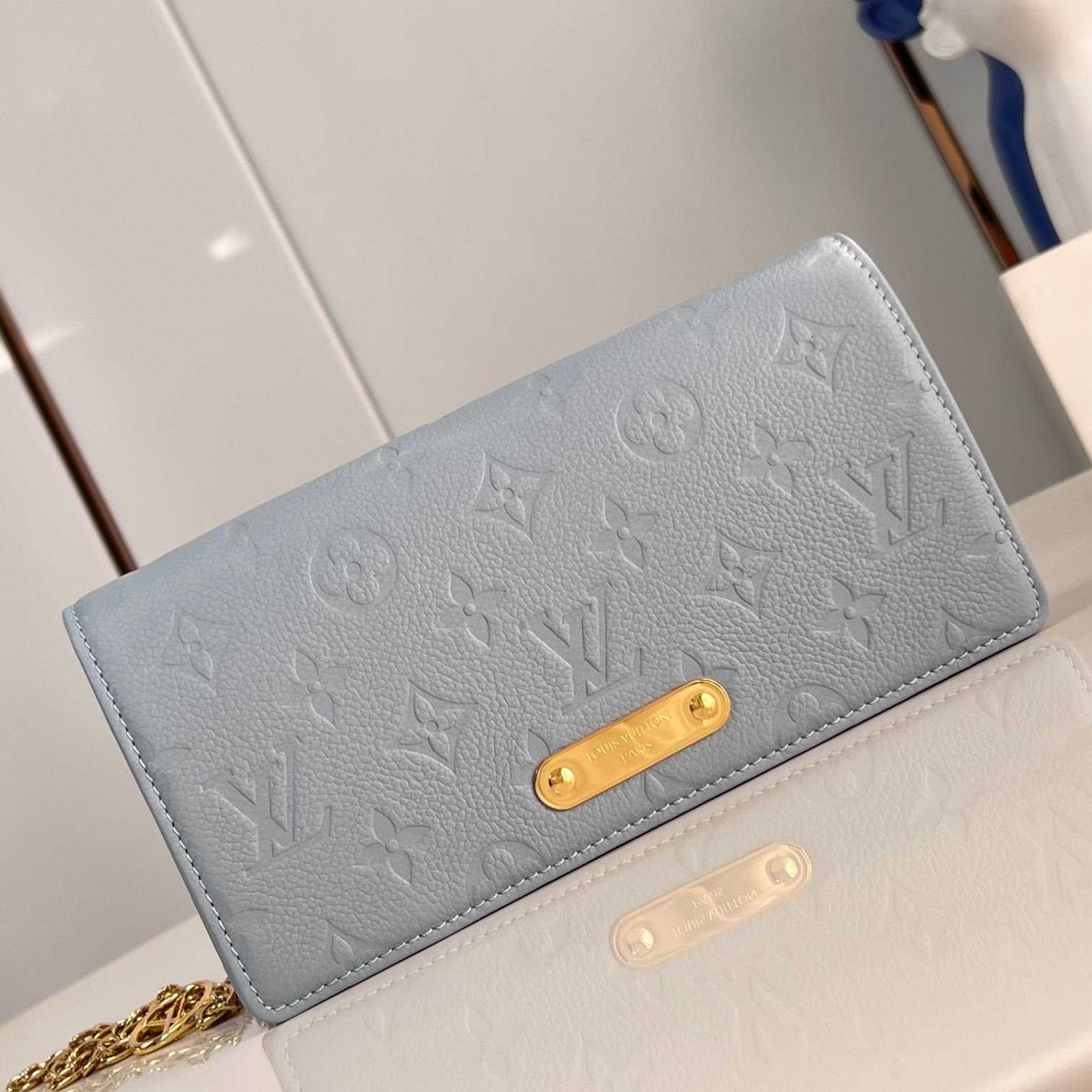 Louis Vuitton Wallet On Chain Lily    M83233 - DesignerGu