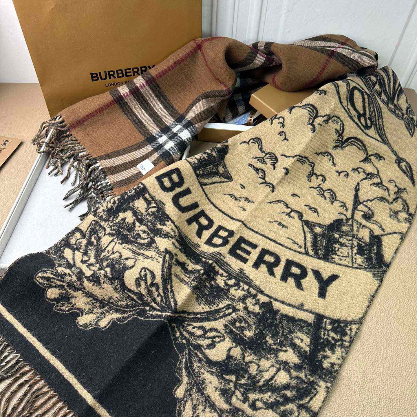 Burberry EKD Cashmere Reversible Scarf - DesignerGu