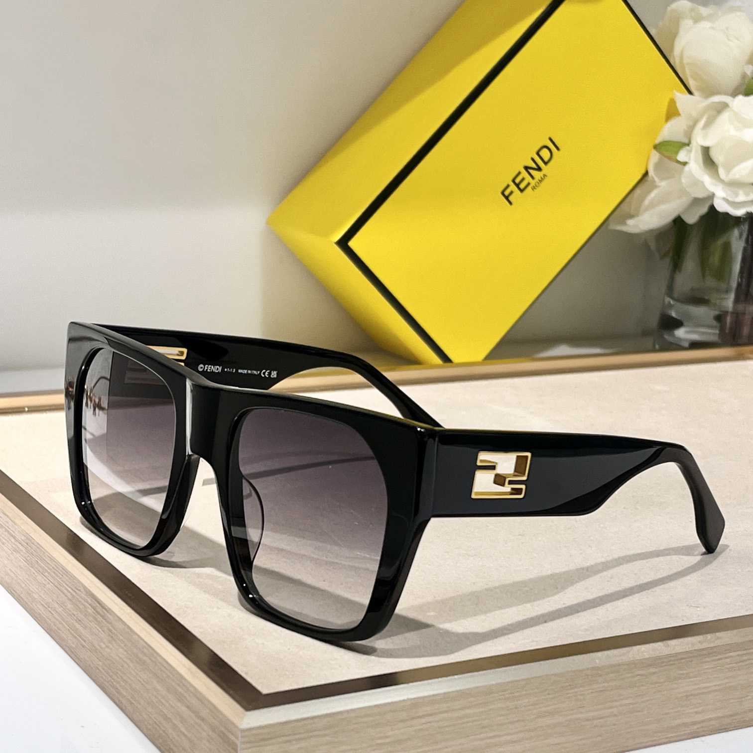 Fendi Baguette Black Acetate Sunglasses - DesignerGu