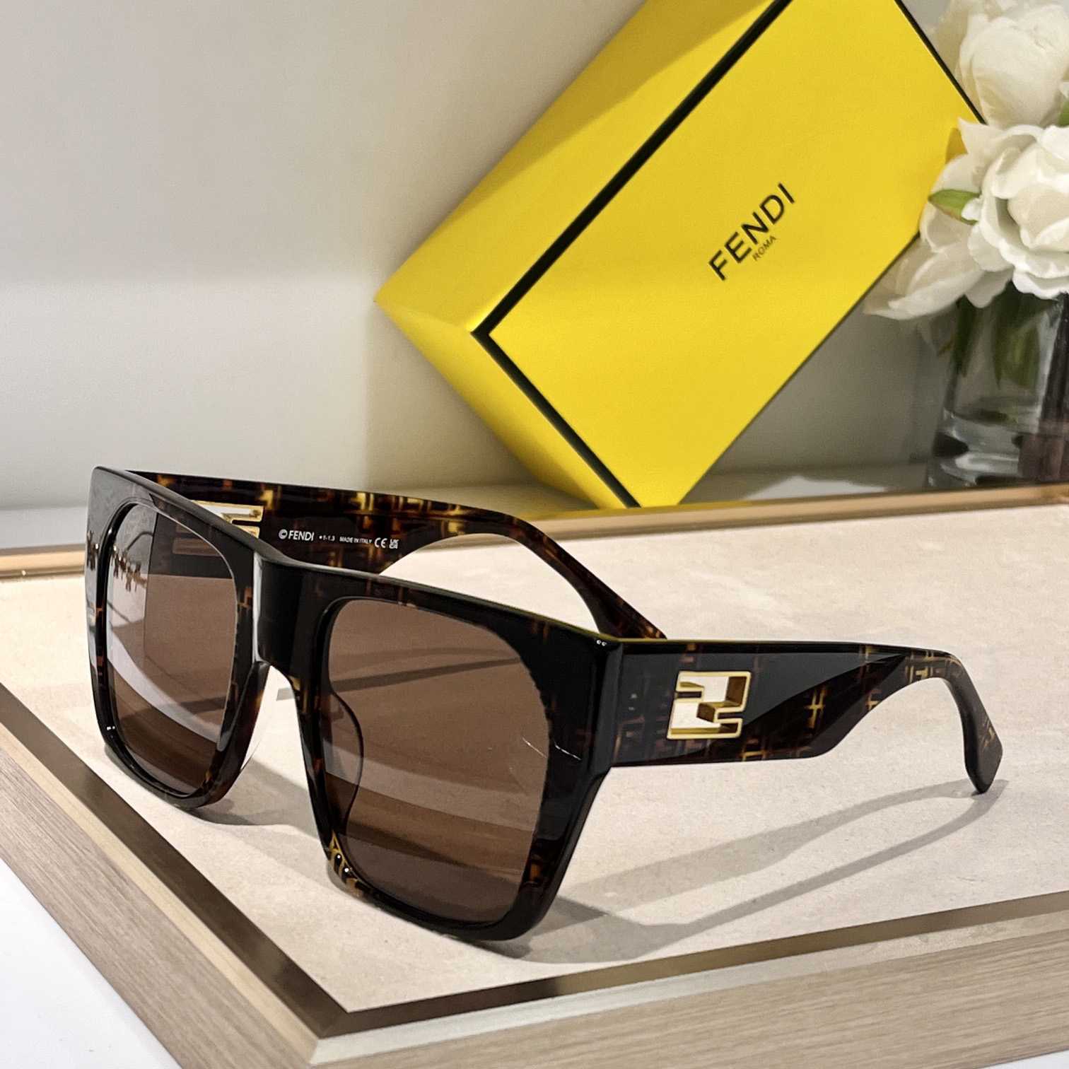 Fendi Baguette Havana Acetate Sunglasses - DesignerGu