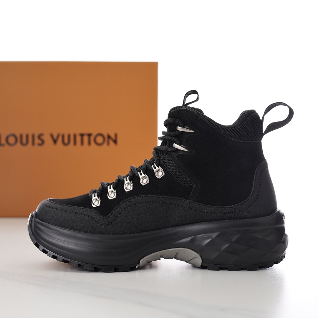 Louis Vuitton LV Discovery Ankle Boot   - DesignerGu