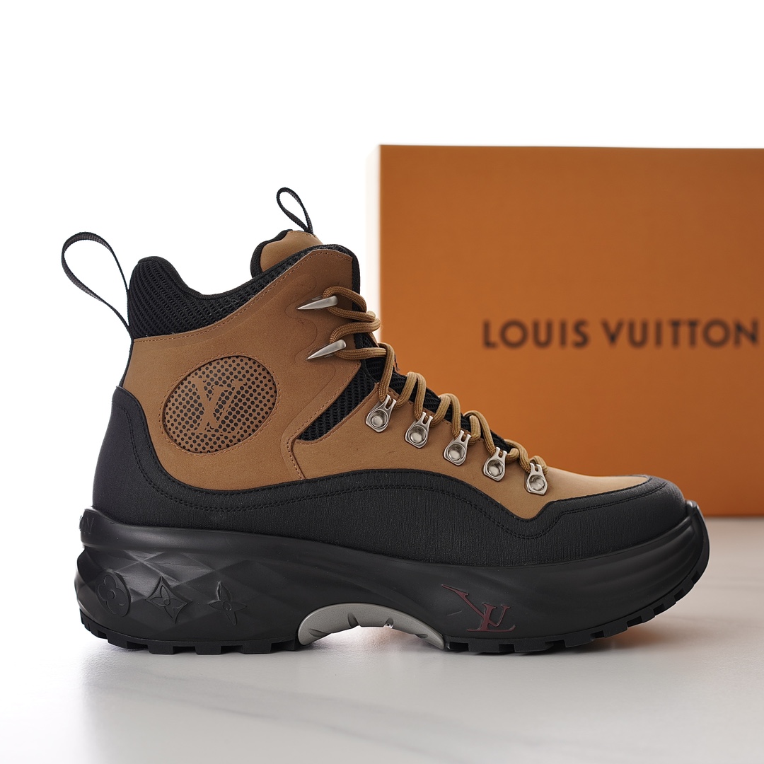 Louis Vuitton LV Discovery Ankle Boot   - DesignerGu