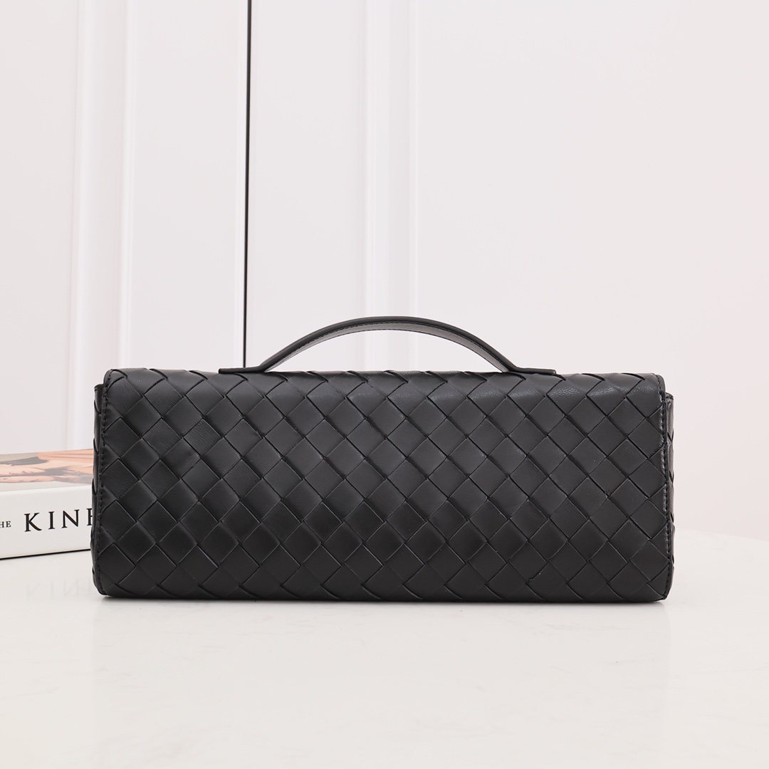 Bottega Veneta Long Clutch Andiamo With Handle - DesignerGu