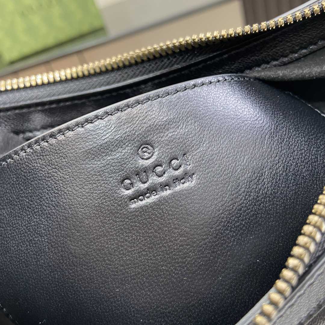 Gucci GG Marmont Small Shoulder Bag - DesignerGu