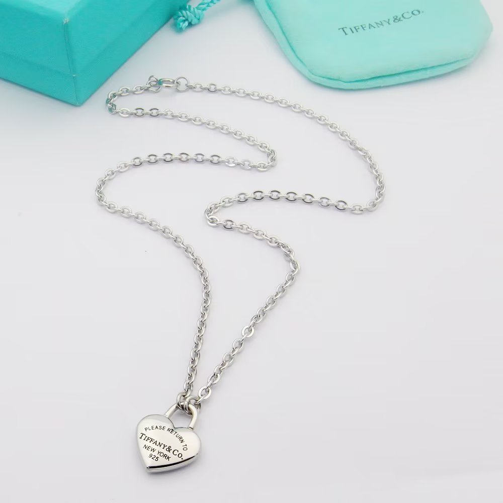 Tiffany&CO Full Heart Pendant - DesignerGu