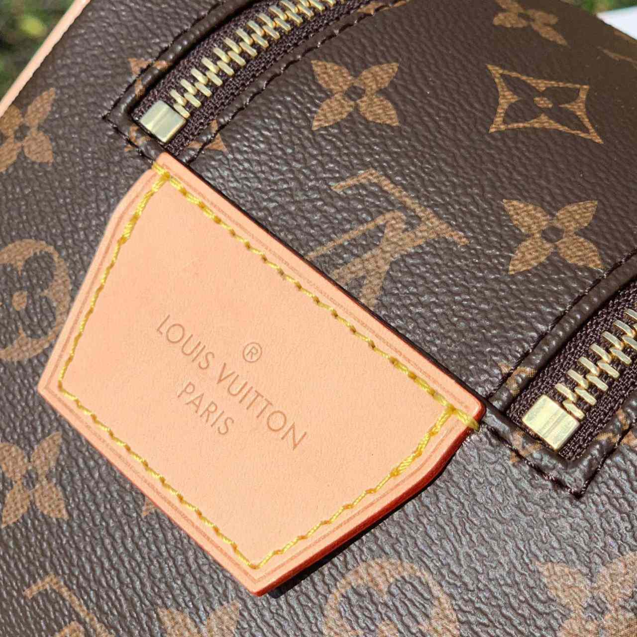 Louis Vuitton Dopp Kit Toilet Pouch   M44494 - DesignerGu