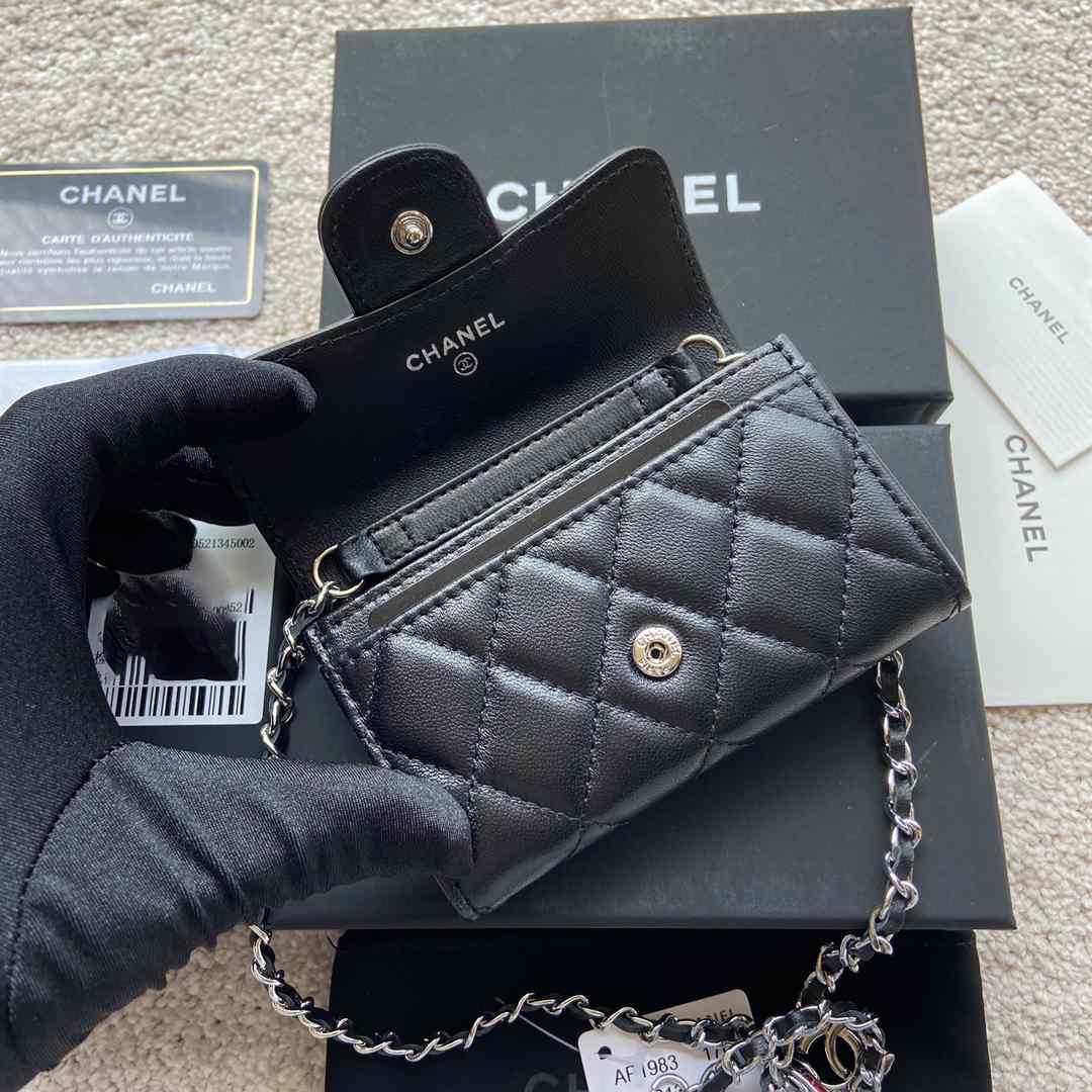 Chanel Classic Clutch With Chain    11-7cm - DesignerGu