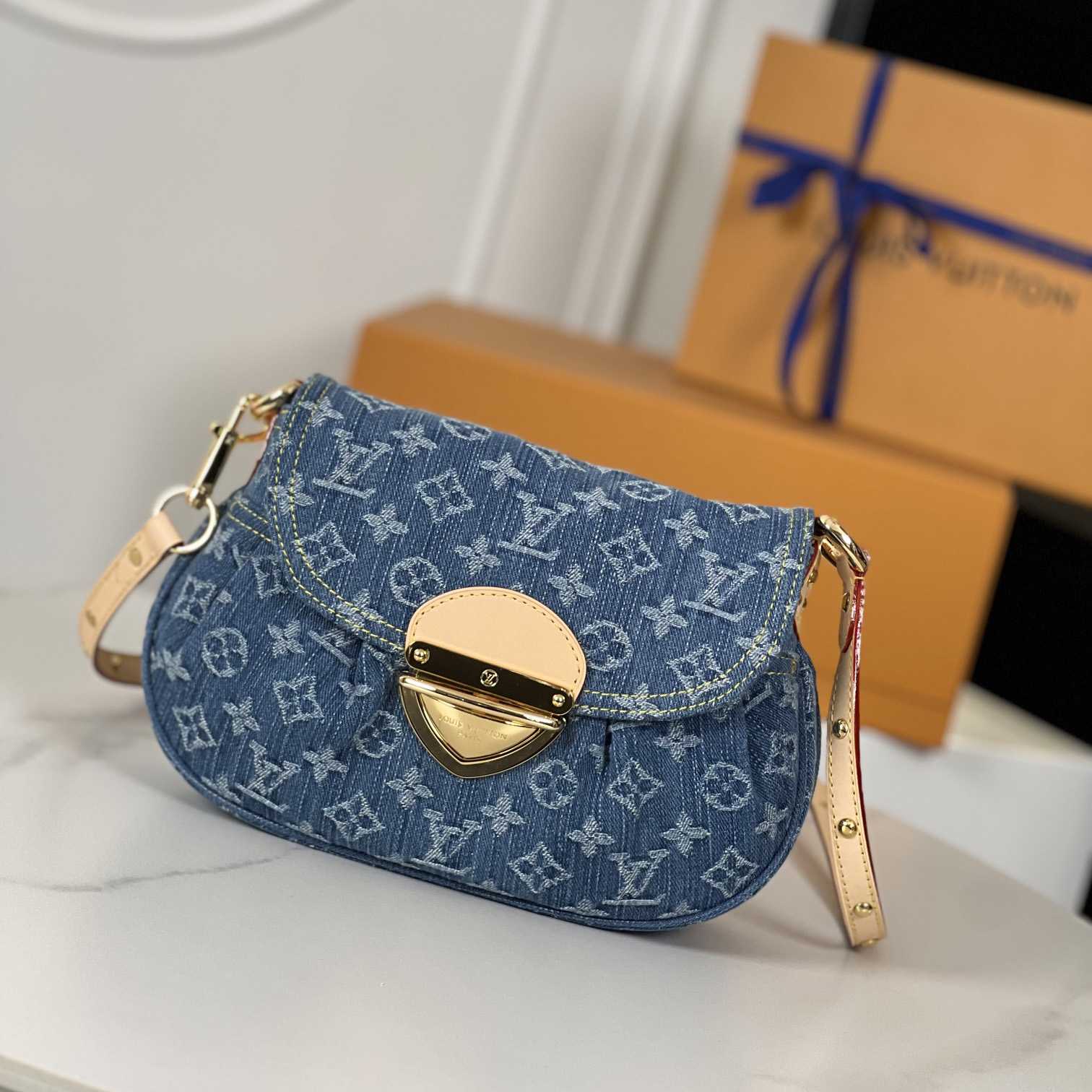 Louis Vuitton Sunset    M46829 - DesignerGu