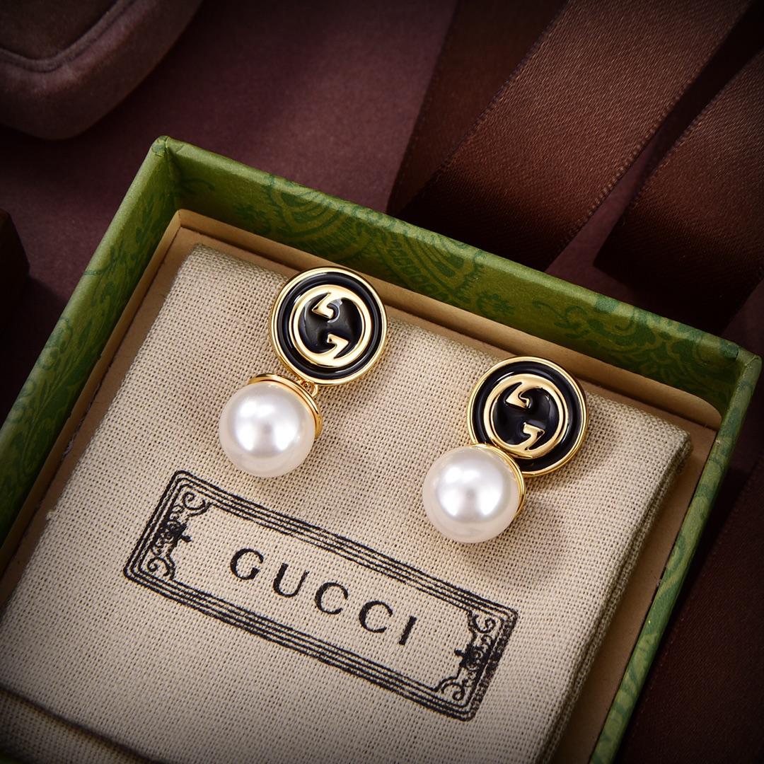 Gucci Blondie Pearl Earrings - DesignerGu