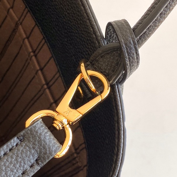 Louis Vuitton Monogram Handbag (33X23x15cm) - DesignerGu